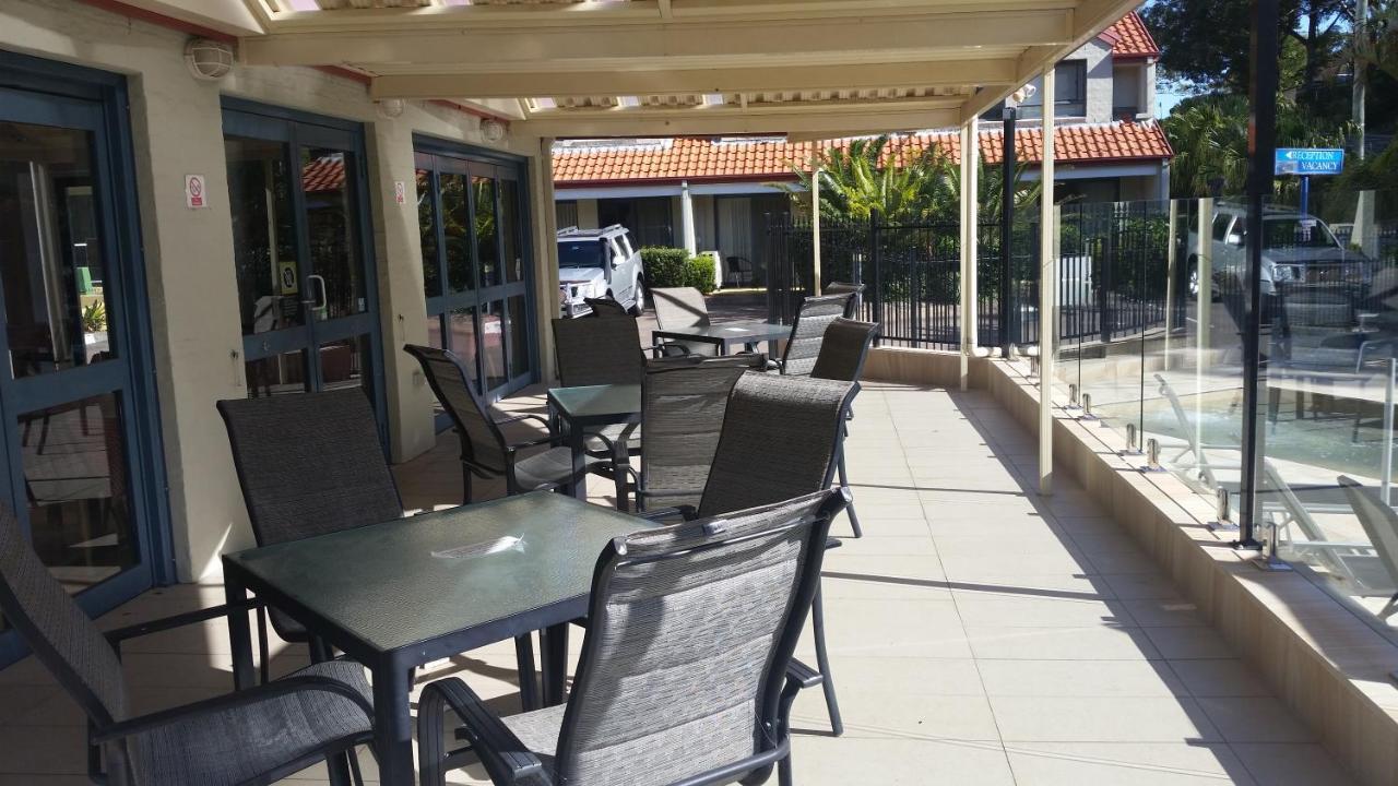 Nelson Bay Breeze Aparthotel Exterior photo